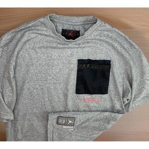 Nike Jordan x PSG Paris Saint Germain T-Shirt Pocket Tee Gray DM3102 Men Sz‎ M